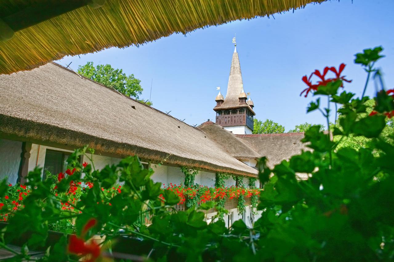 Ivancso Birtok - Термальні Води Косино Kosson Exterior foto